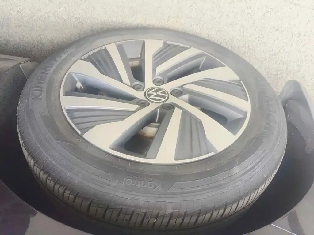Volkswagen Passat New Energy 430PHEV Hybrid Elite (China VI) 2021 — фото 7