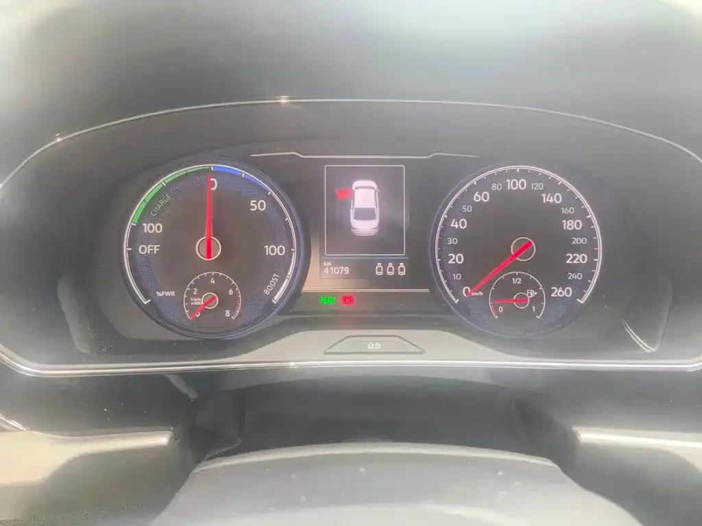 Volkswagen Passat New Energy 430PHEV Hybrid Elite (China VI) 2021 — фото 4