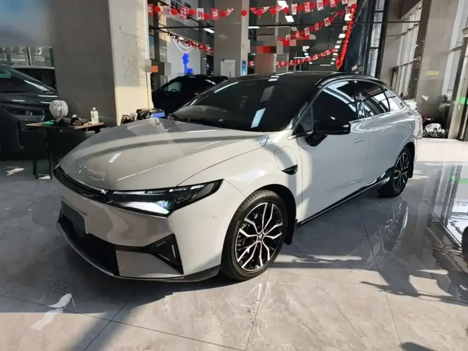 XPeng P5 Model 460E+ 2022