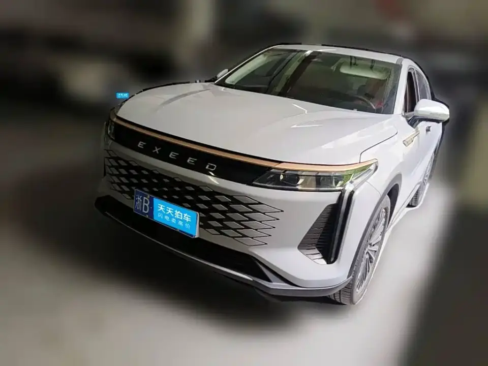 Exeed Yaoguang 400T 2WD Flying Fish Premium 2024