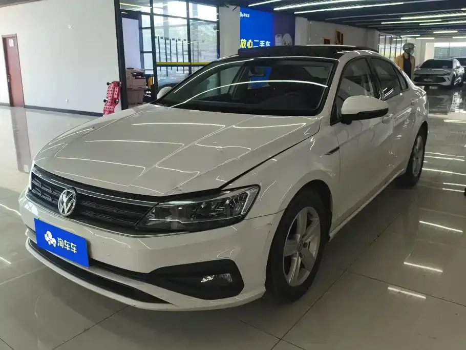Volkswagen Lamando 230TSI DSG Fashion Edition 2021