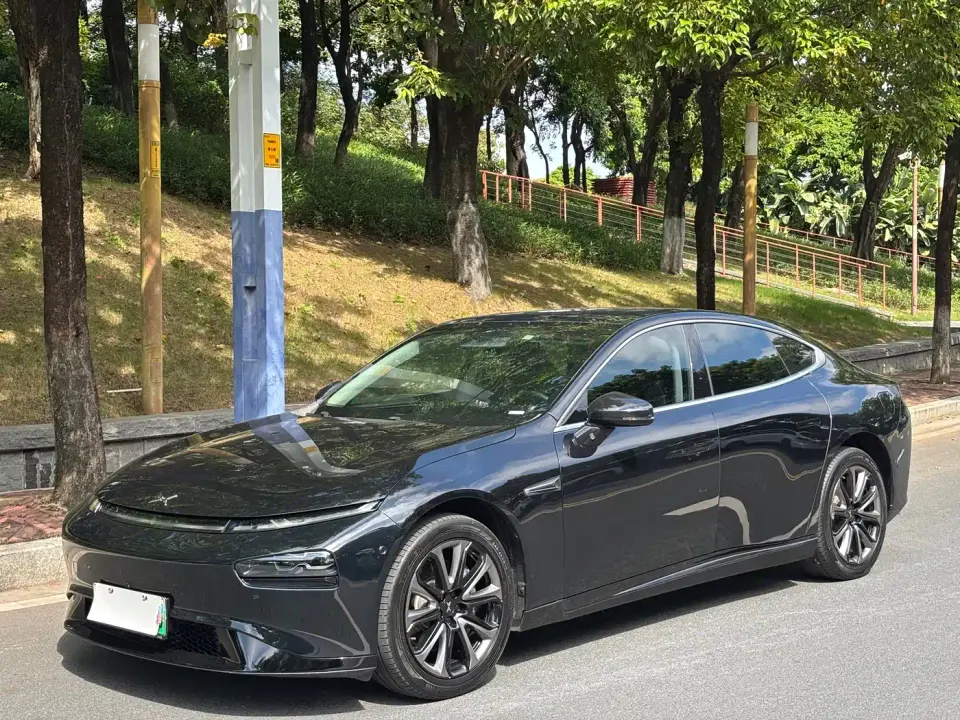 XPeng P7 Model 586N 2021