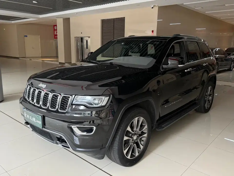 Jeep Grand Cherokee (Import) 3.0L Comfort Navigation Edition 2019