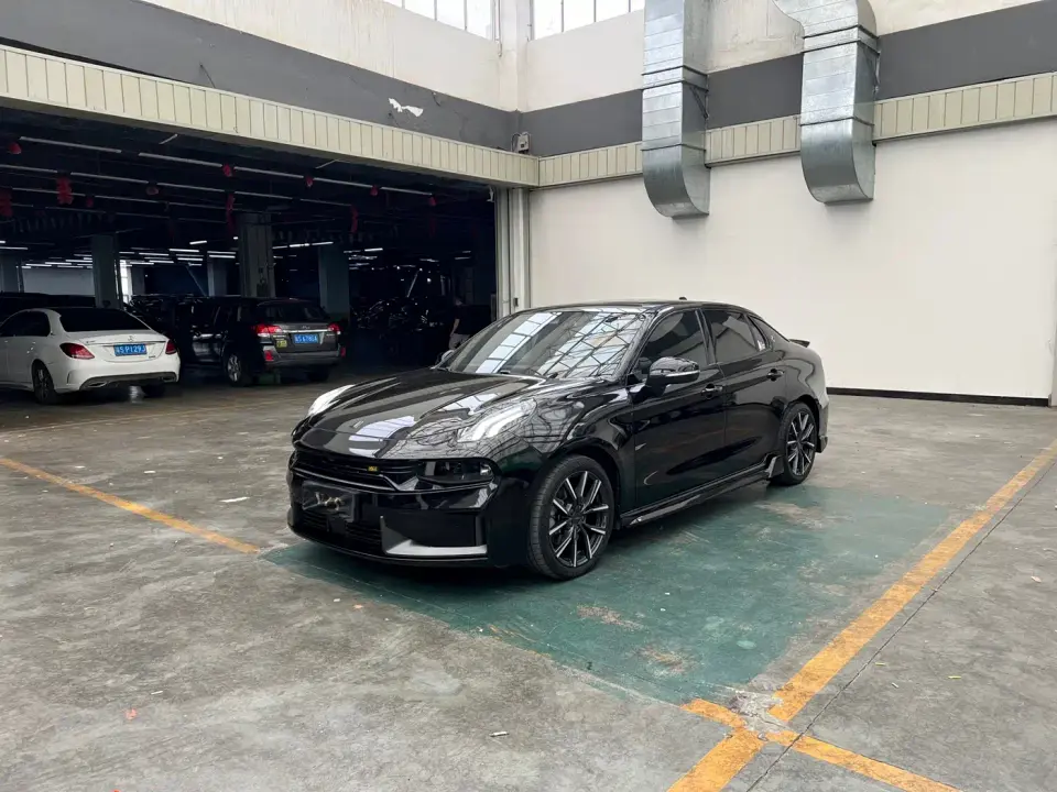 Lynk & Co 03 03+ 2.0TD Auto Wind Rider Edition 2021