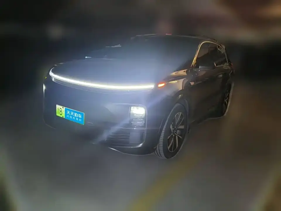 Li Auto Li L8 Pro 2024
