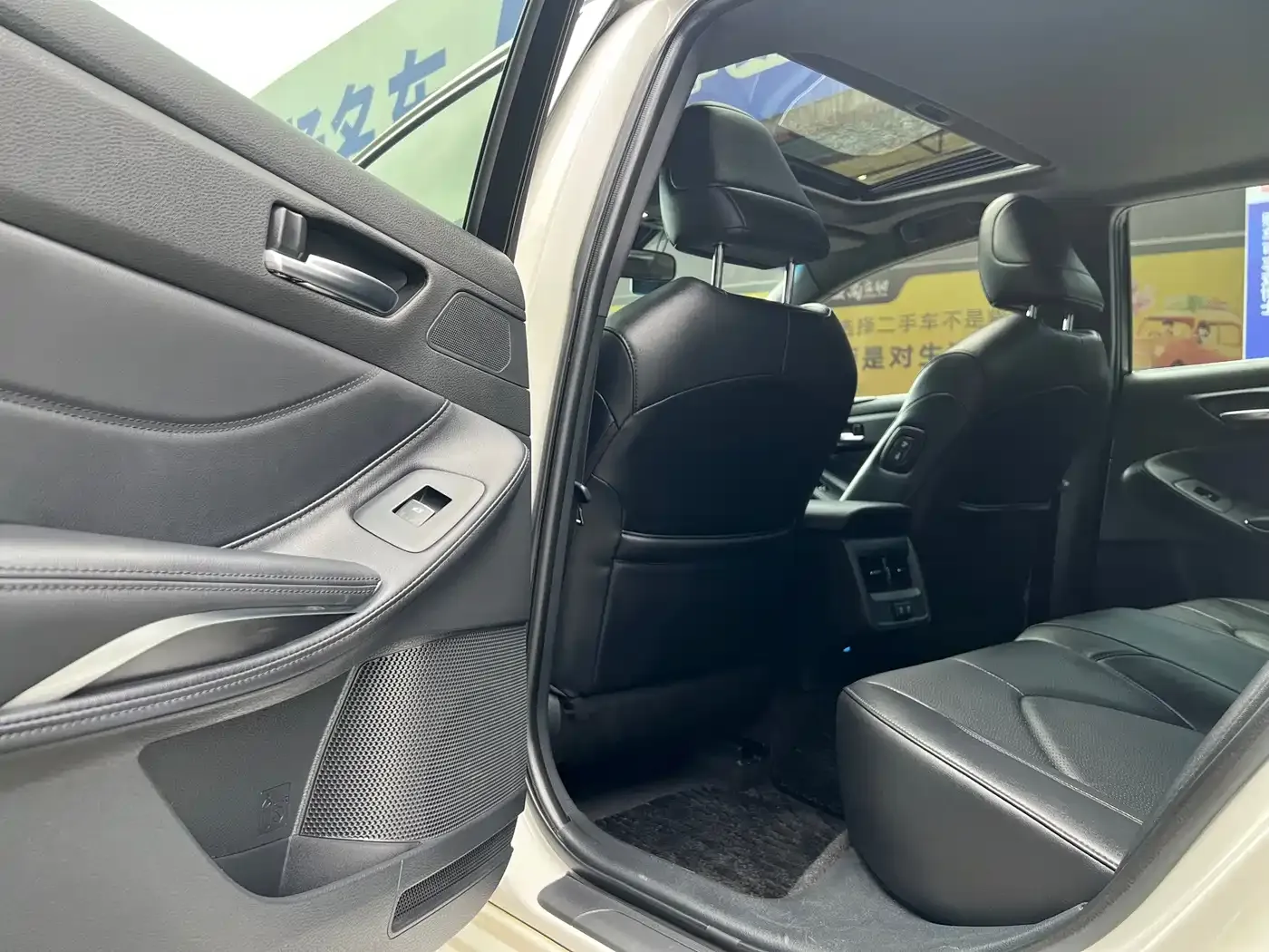 Toyota Avalon 2.0L Luxury Edition (China VI) 2020 — фото 8