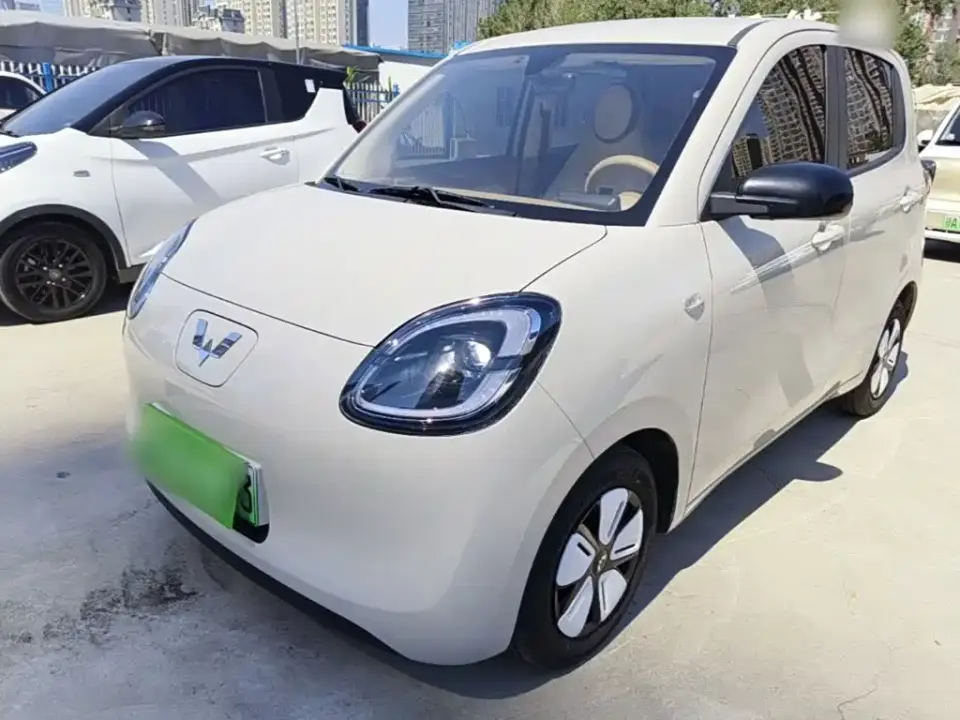 Wuling Motors Hongguang MINIEV 4-Door Advanced 2025
