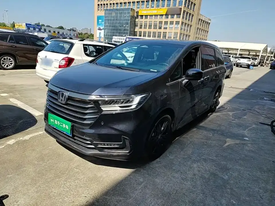 Honda Odyssey 2.0L e:HEV Sharp·Prestige Edition 2023