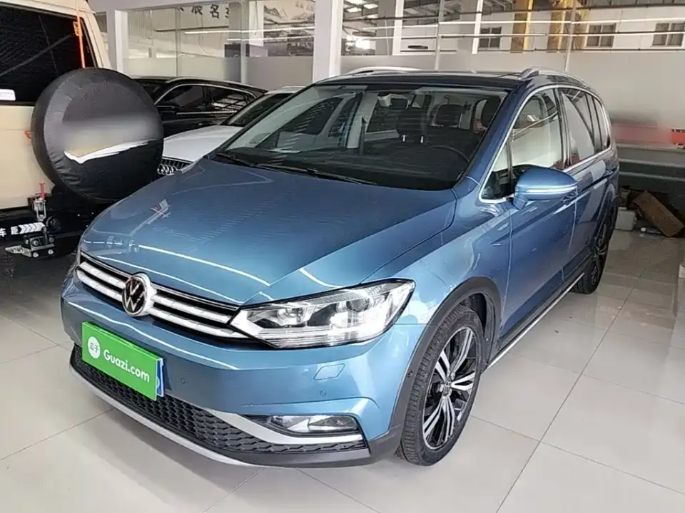 Volkswagen Touran Touran L 280TSI DSG Cross Edition 7-seater 2021