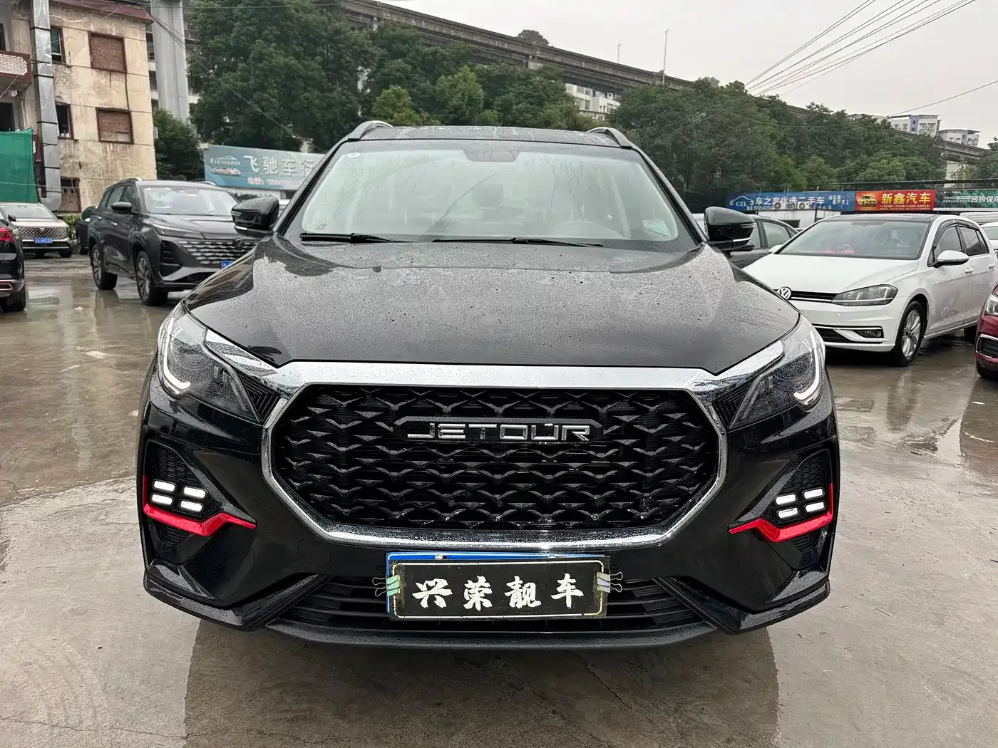 Jetour X70 1.5T DCT Surpass PRO 7-Seater 2024 — фото 2