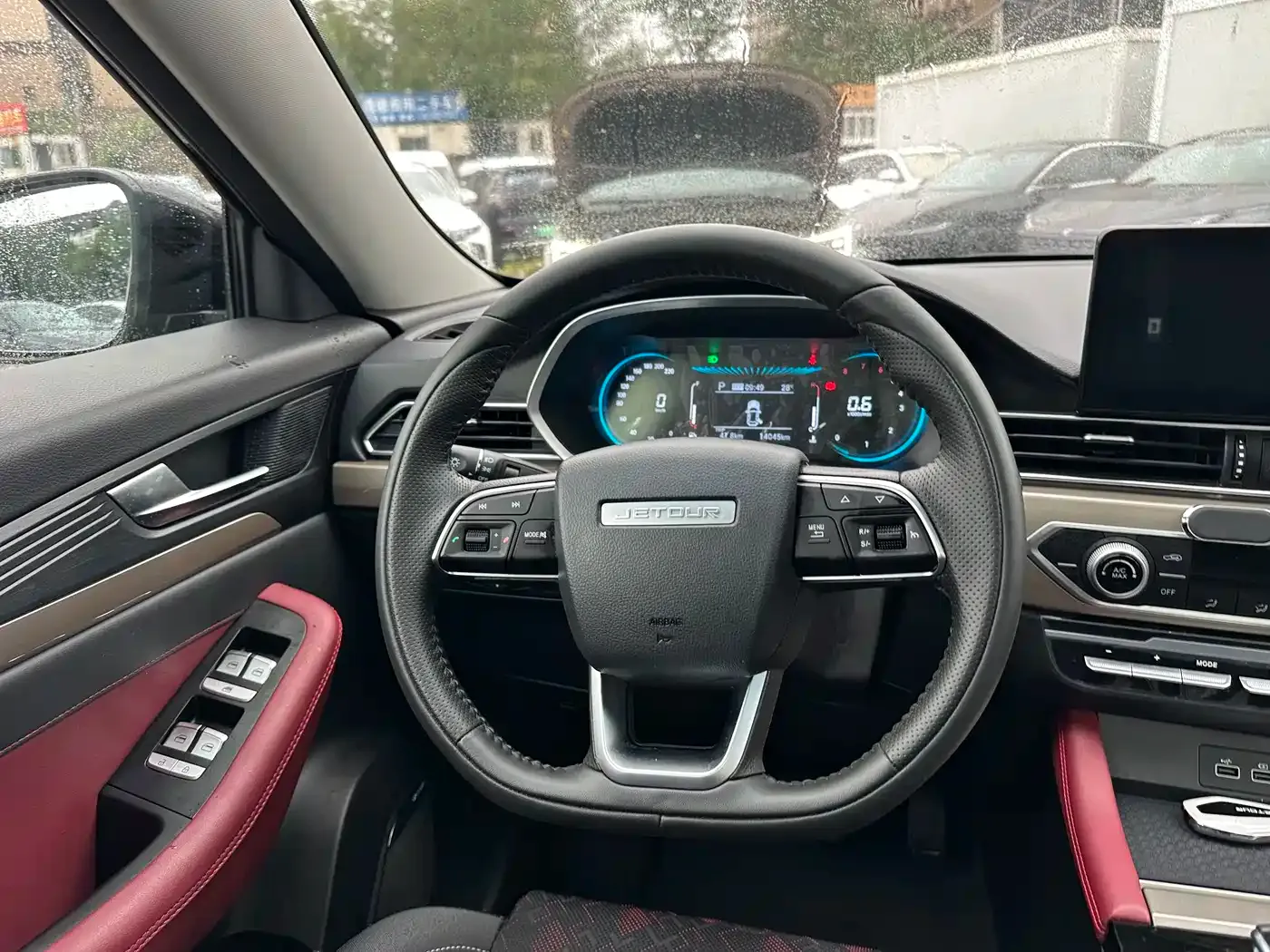 Jetour X70 1.5T DCT Surpass PRO 7-Seater 2024 — фото 17