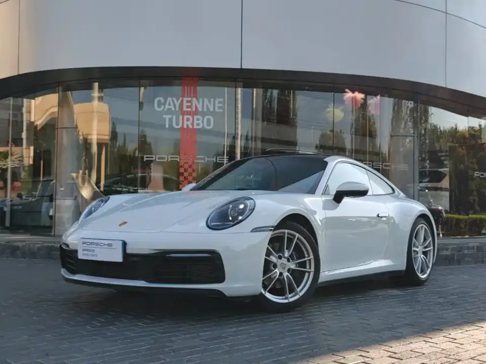 Porsche 911 Carrera 3.0T 2025