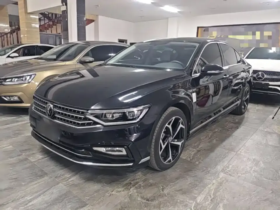Volkswagen Magotan Model 2 Million Units Commemorative Edition 280TSI DSG Leading Version 2024