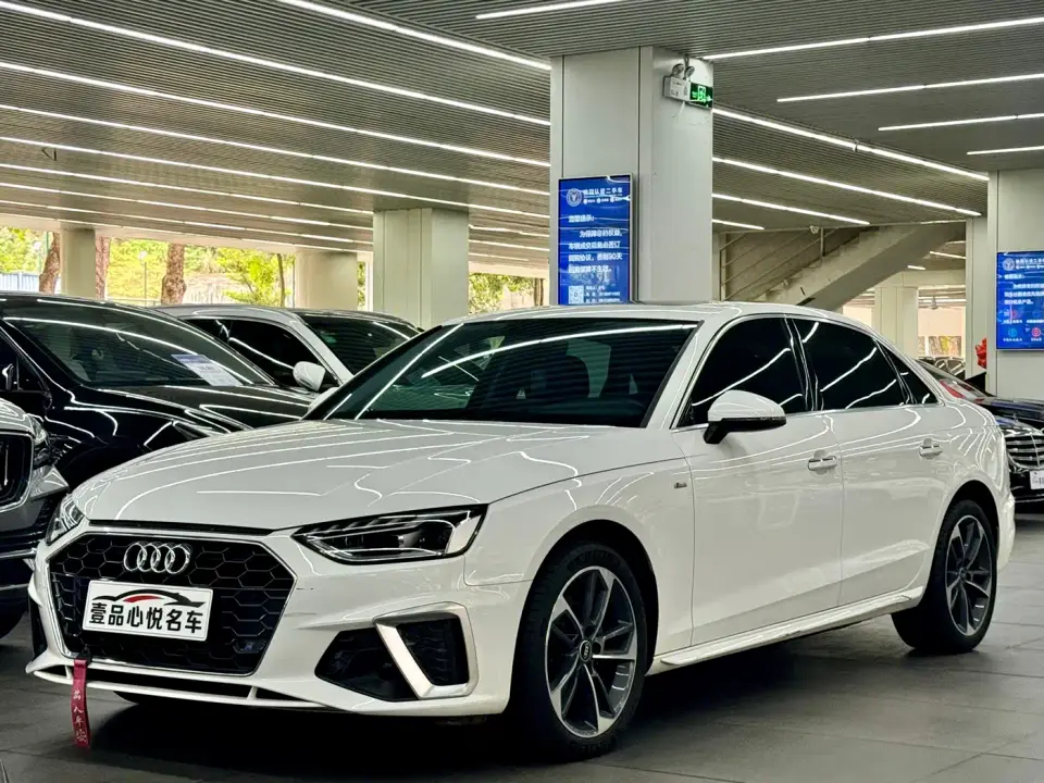 Audi A4L 40 TFSI Fashion Dynamic 2023