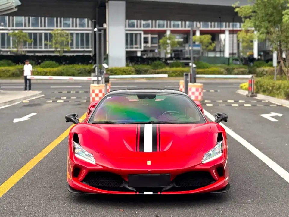 Ferrari F8 Tributo 3.9T V8 2023