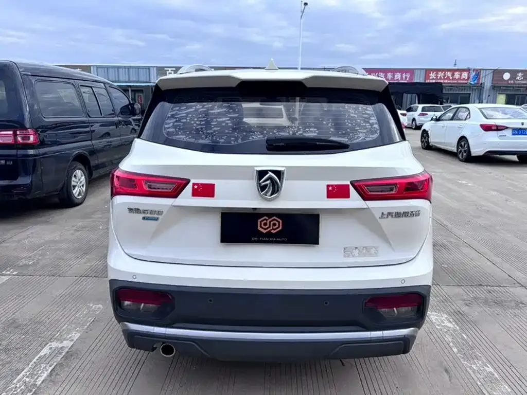 Baojun 530 1.5T CVT Premium Connect 7-seater 2019 — фото 8