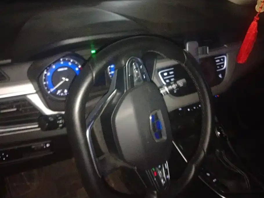 Geely Vision X3 1.5L CVT Premium 2021 — фото 12