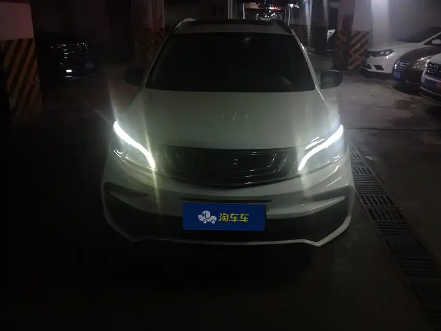 Geely Vision X3 1.5L CVT Premium 2021 — фото 2