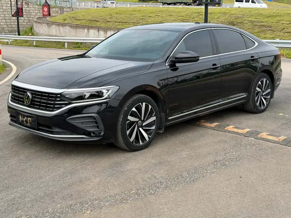 Volkswagen Passat Outstanding 380TSI Starlight Dragon Soaring Edition 2025
