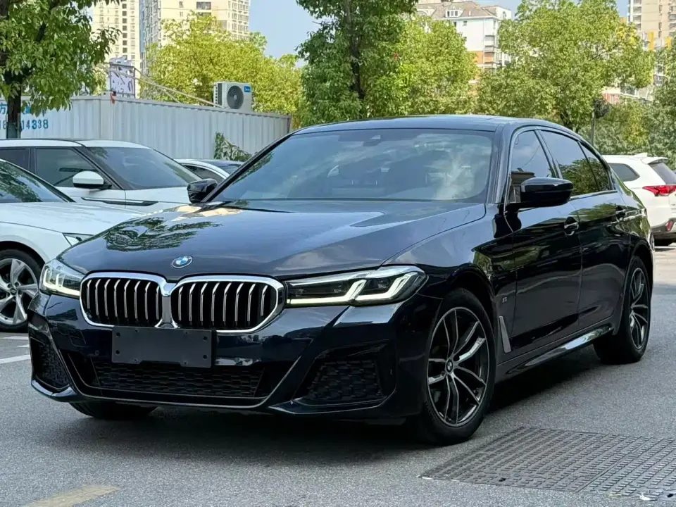 BMW 5 Series 525Li M Sport Package 2021