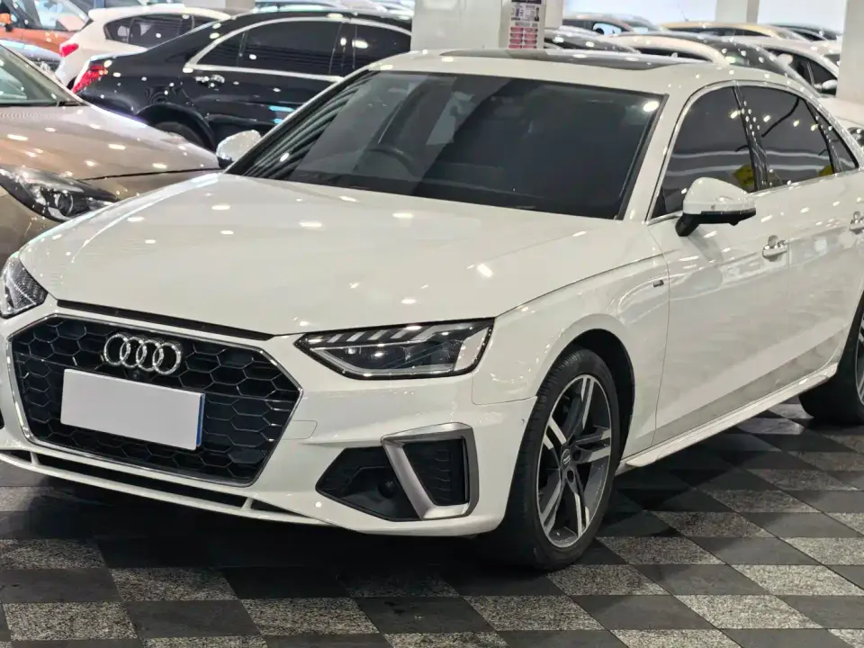Audi A4L 40 TFSI Luxury Dynamic 2021