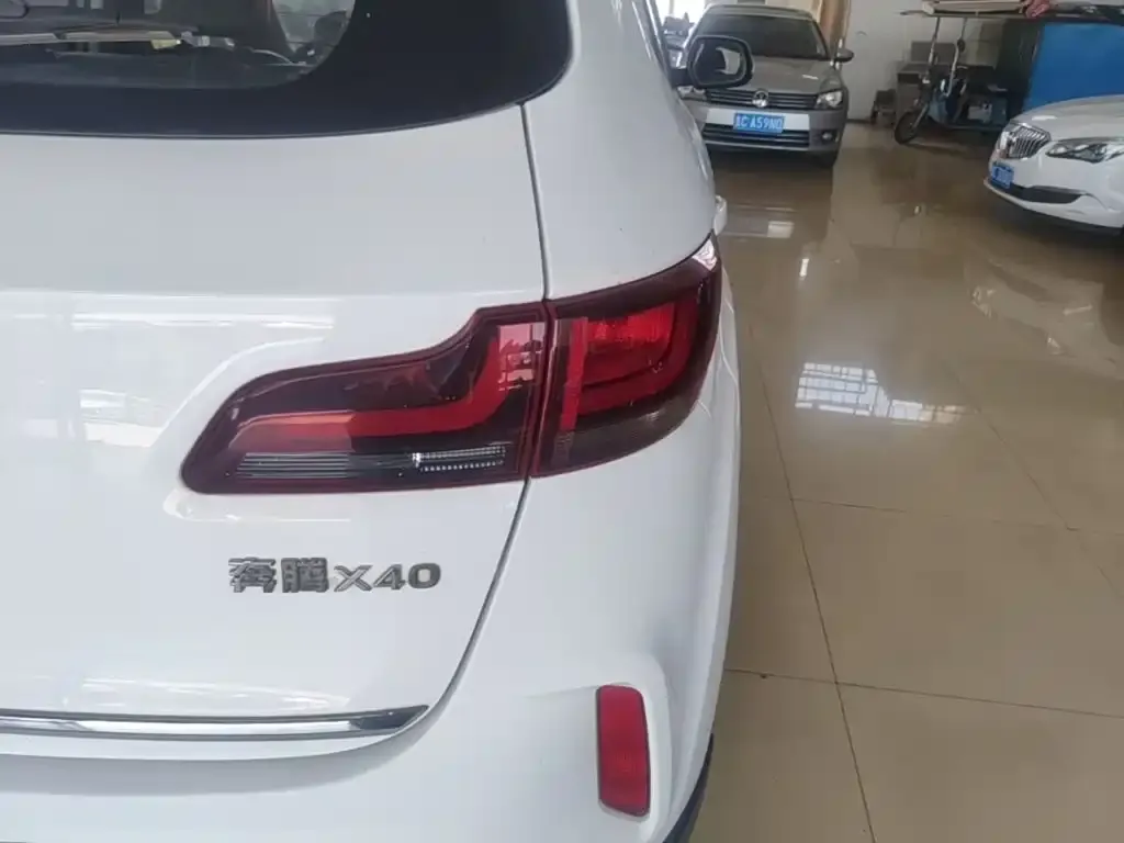 Besturn X40 1.6L Auto Luxury Type China V 2019 — фото 8