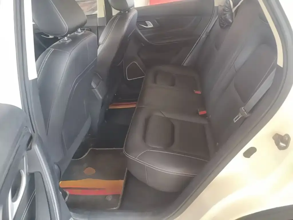 Besturn X40 1.6L Auto Luxury Type China V 2019 — фото 17
