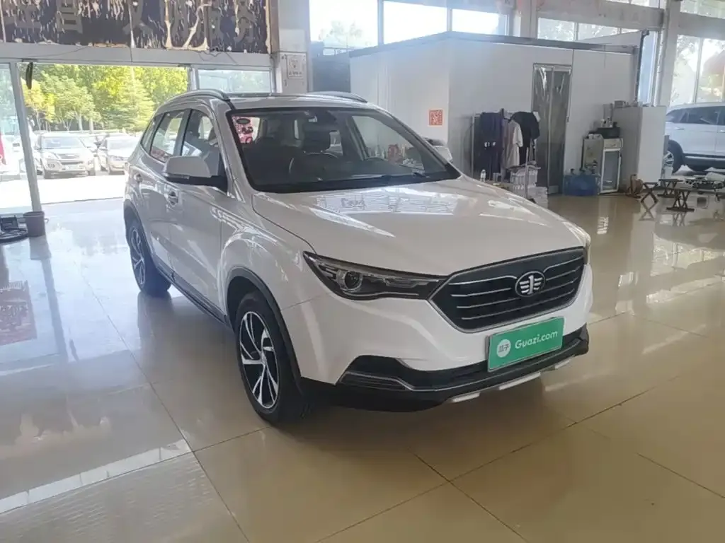 Besturn X40 1.6L Auto Luxury Type China V 2019 — фото 4