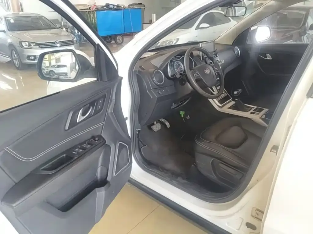 Besturn X40 1.6L Auto Luxury Type China V 2019 — фото 16