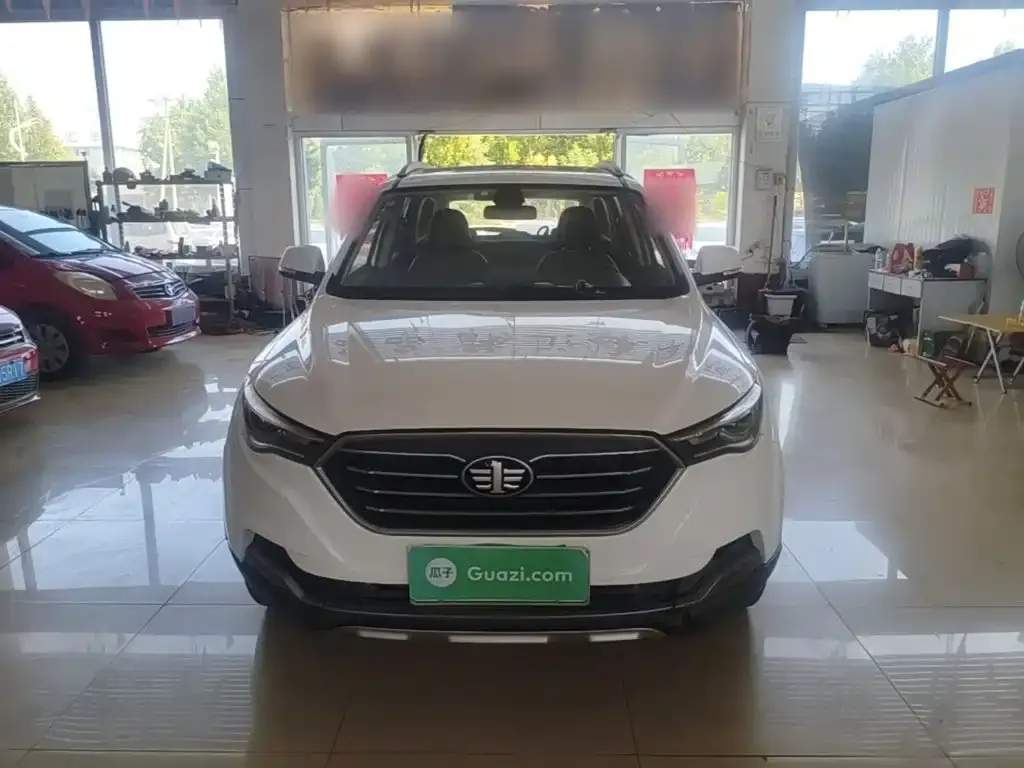 Besturn X40 1.6L Auto Luxury Type China V 2019 — фото 3