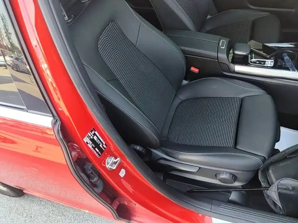 Mercedes-Benz B-Class B 180 2020 — фото 25