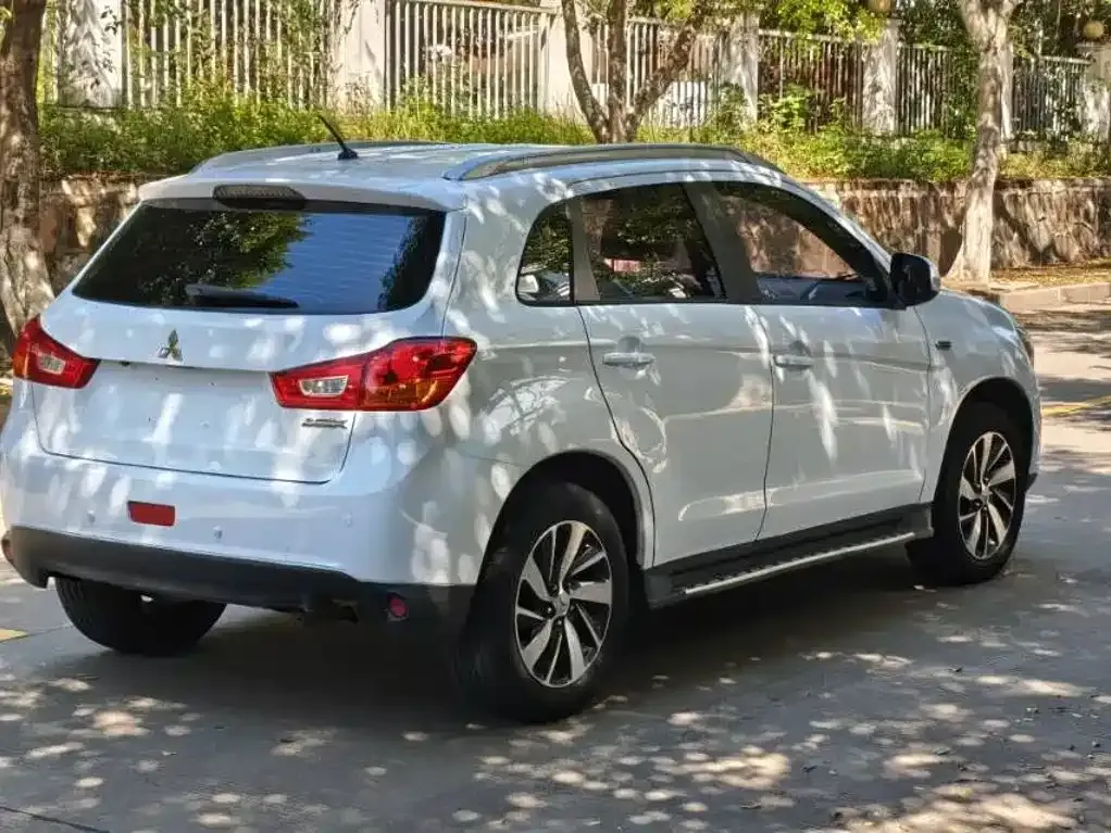 Mitsubishi ASX 2.0L CVT 2WD Premium 2019 — фото 7