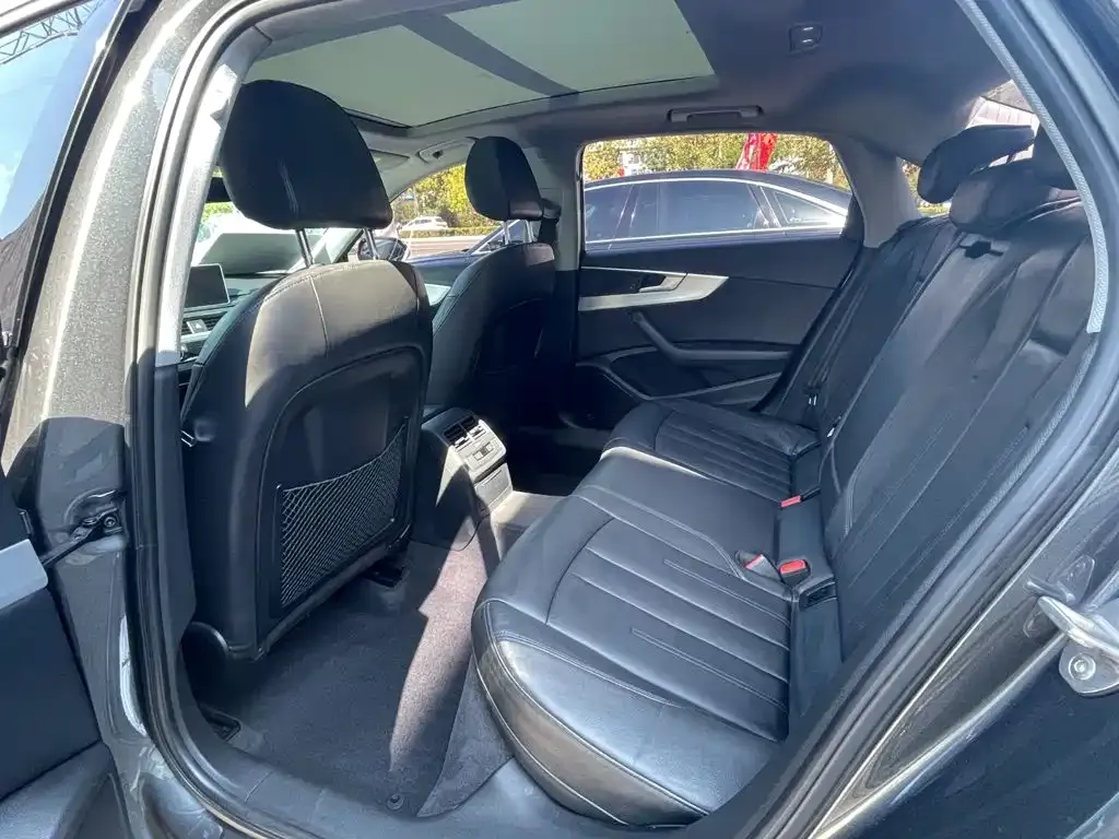 Audi A4L 40 TFSI Fashion (China VI) 2019 — фото 2