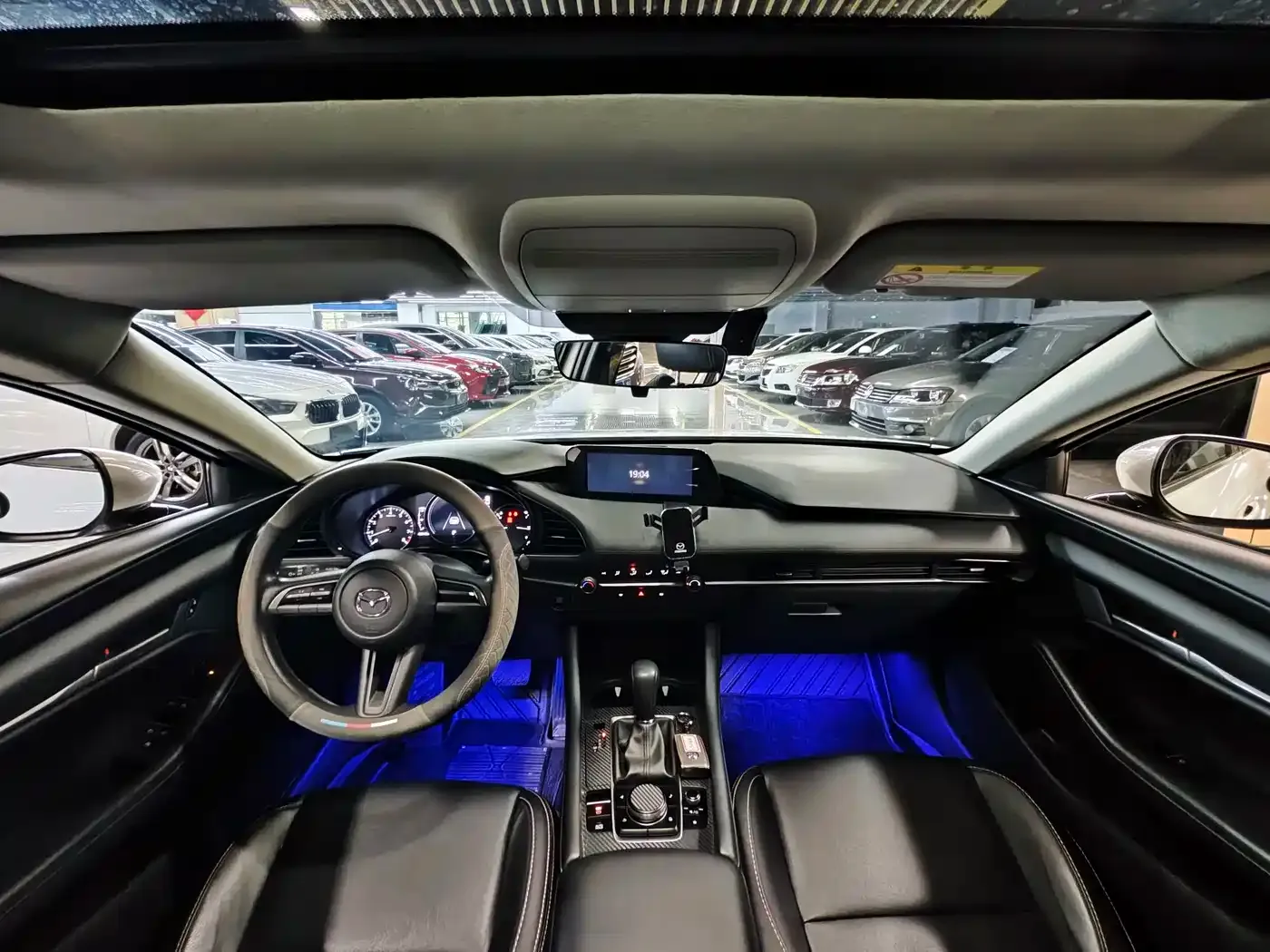Mazda Mazda3 Axela 1.5L Automatic Sunroof Edition 2020 — фото 13