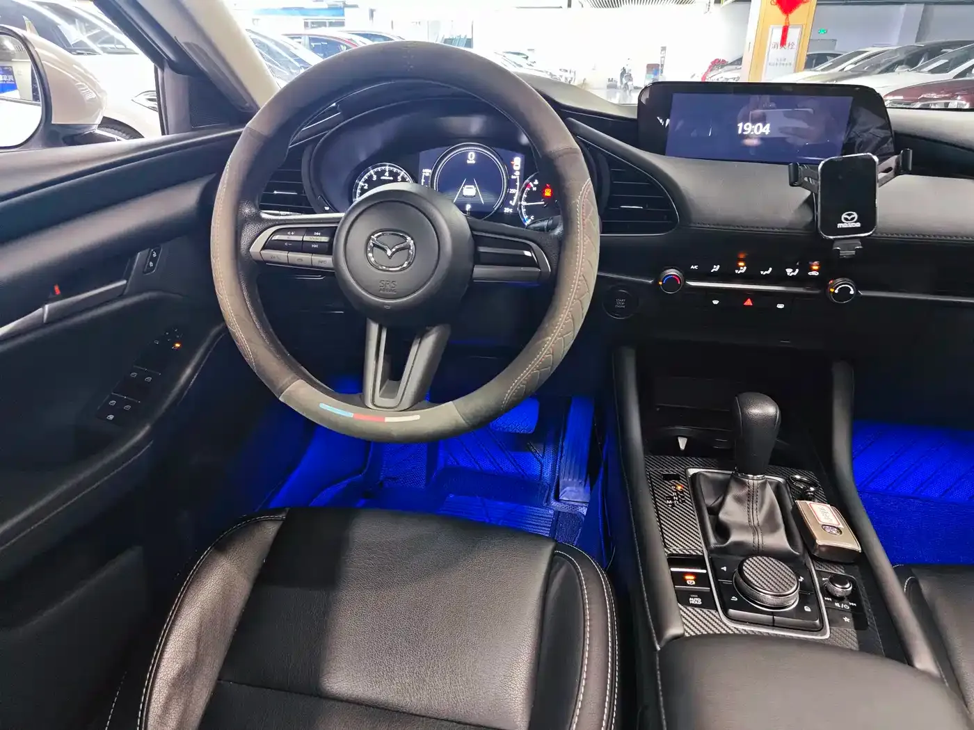 Mazda Mazda3 Axela 1.5L Automatic Sunroof Edition 2020 — фото 11