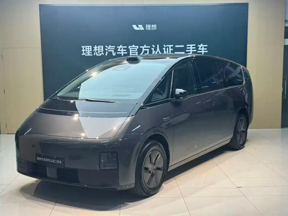 Li Auto MEGA Ultra 2024