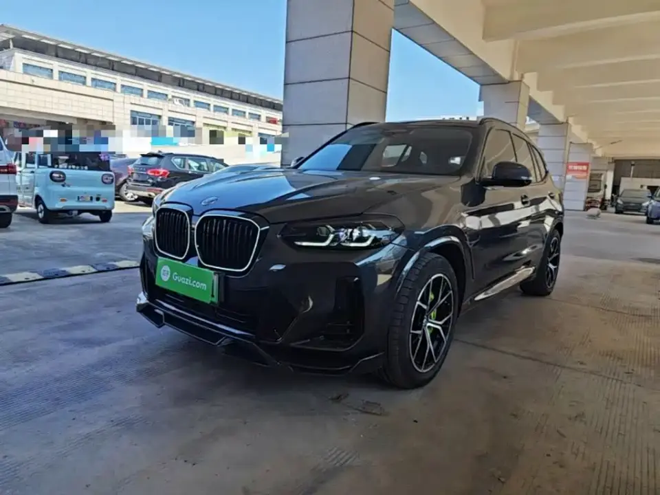 BMW iX3 Facelift Leading Model 2023
