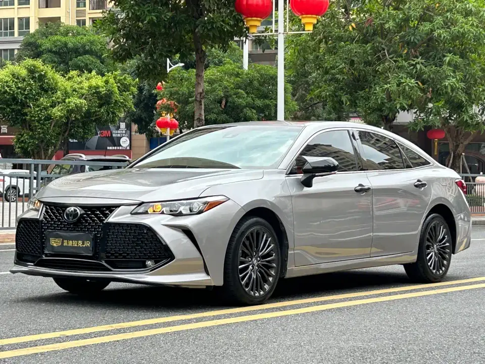 Toyota Avalon 2.0L XLE Premium Edition (China VI) 2020