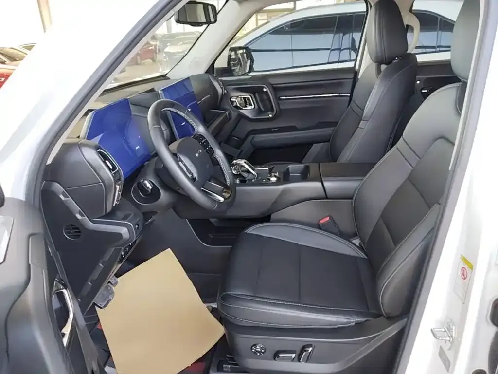 Haval Second-Generation Big Dog New Energy DHT-PHEV 105km Trendy Electric Edition Plus 2023 — фото 15