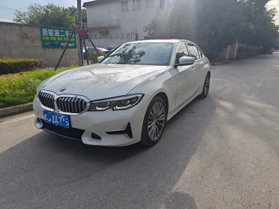 BMW 3 Series 325Li Launch Edition 2020