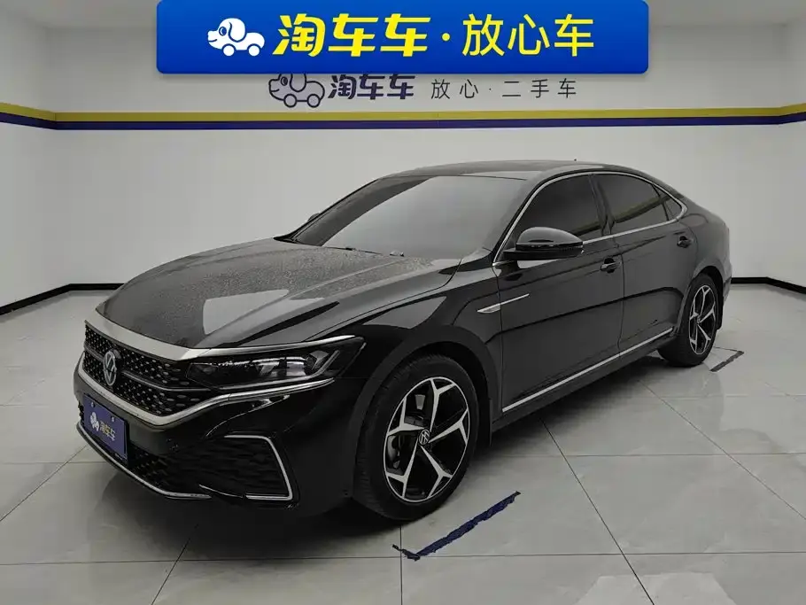 Volkswagen Passat 380TSI Starlight Dragon Soaring Edition 2024