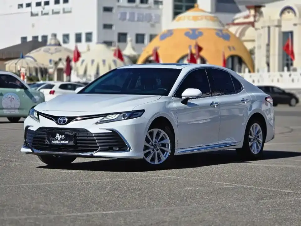 Toyota Camry 2.0G Luxury Edition 2023