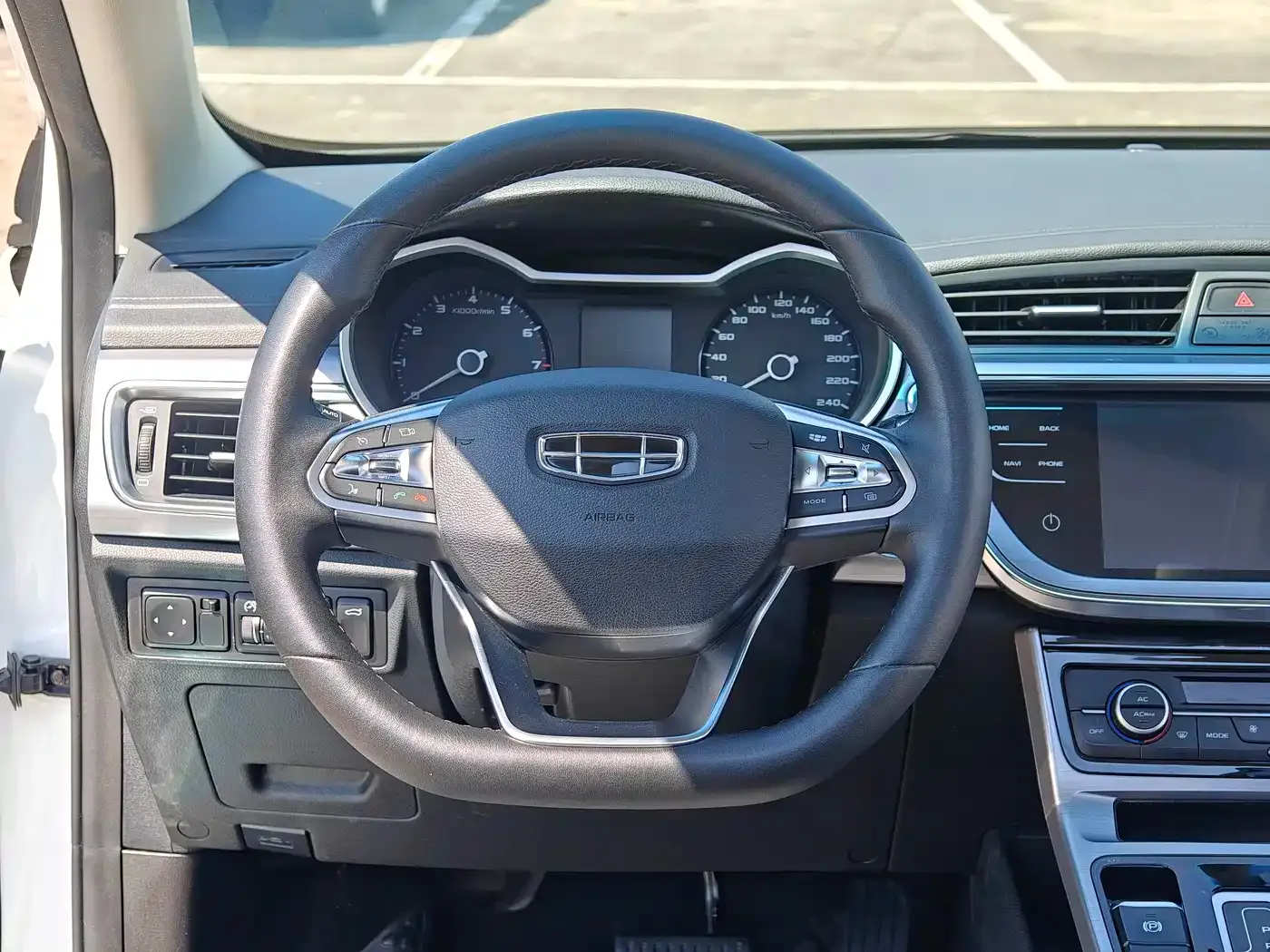 Geely Emgrand GL 1.4T CVT Elite Zhixiang Edition 2020 — фото 19