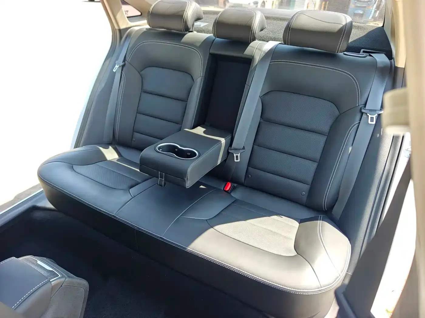 Geely Emgrand GL 1.4T CVT Elite Zhixiang Edition 2020 — фото 12