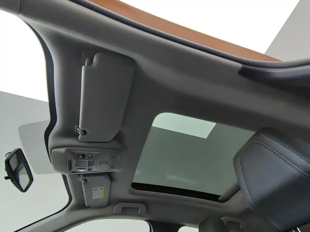 Peugeot 2008 230THP THE ONE 2022 — фото 14