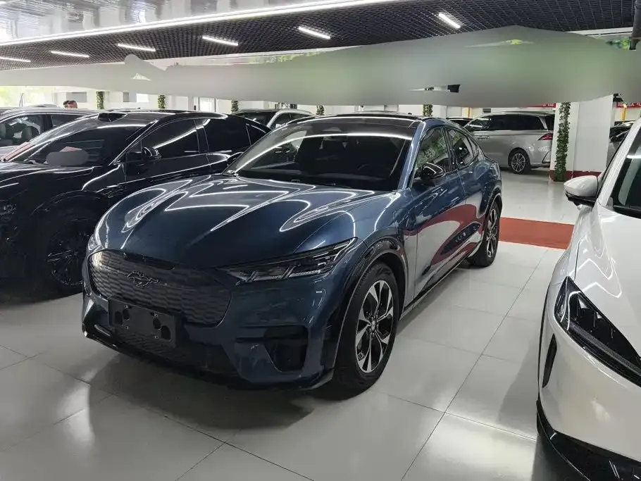 Ford Mustang Mach-E Boundless RWD Luxury (Long Range) 2022