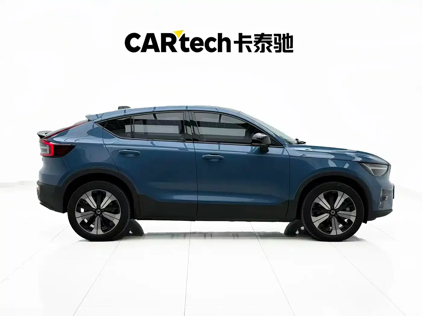 Volvo C40 Long Range Edition 2023 — фото 4