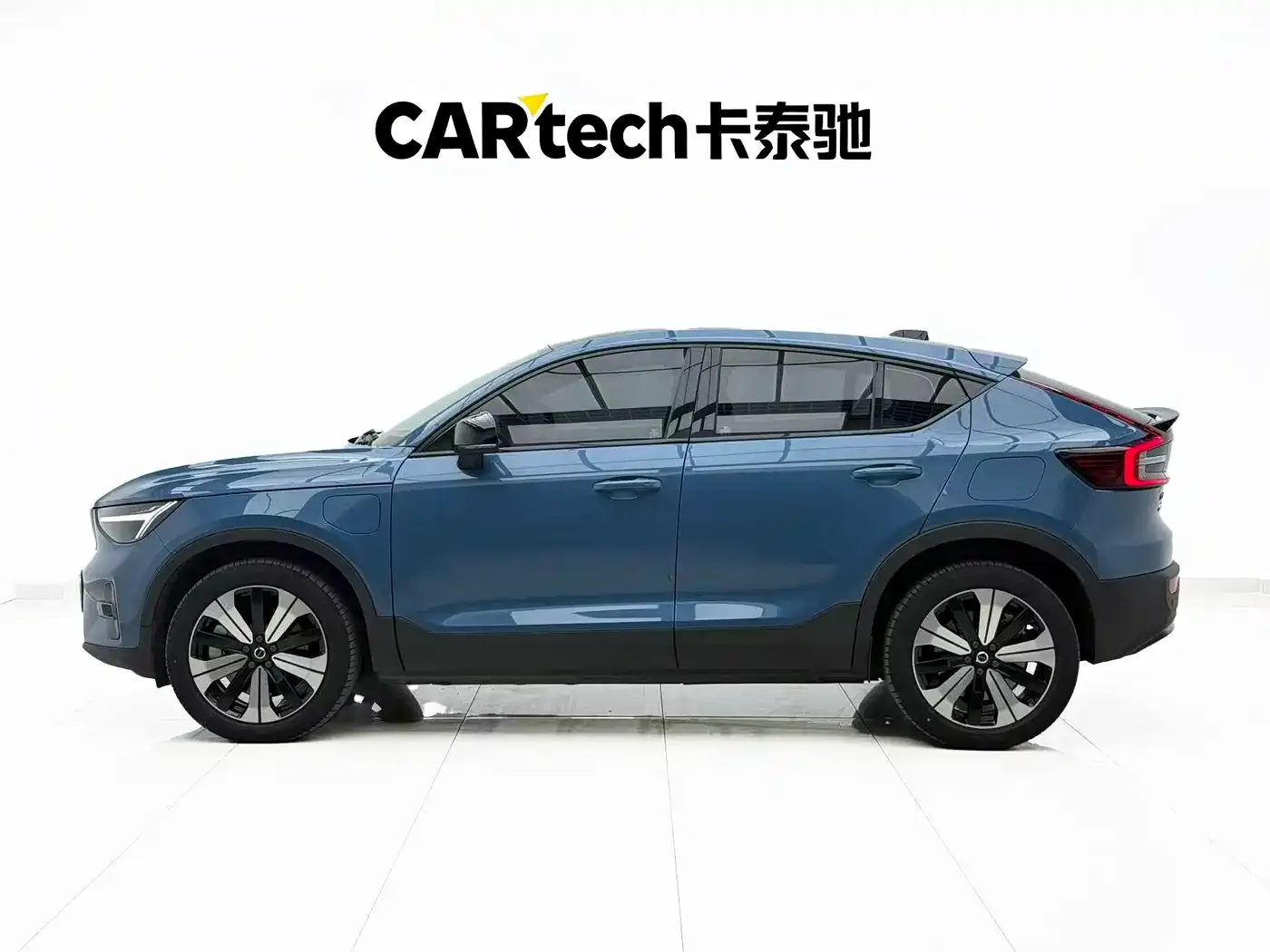 Volvo C40 Long Range Edition 2023 — фото 3