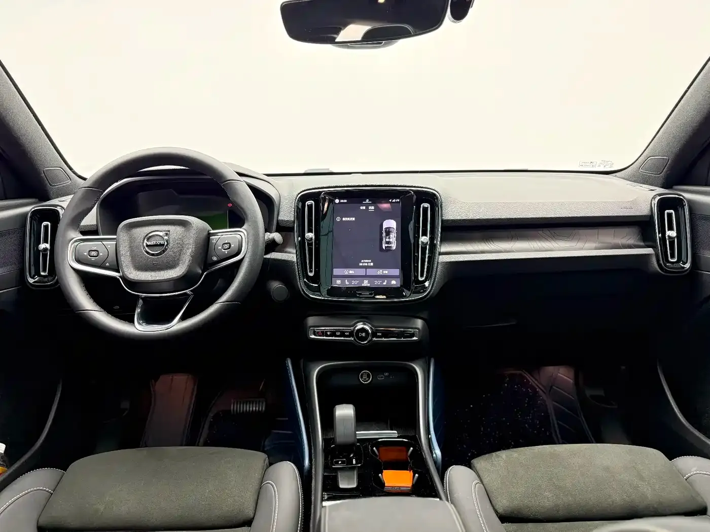 Volvo C40 Long Range Edition 2023 — фото 7