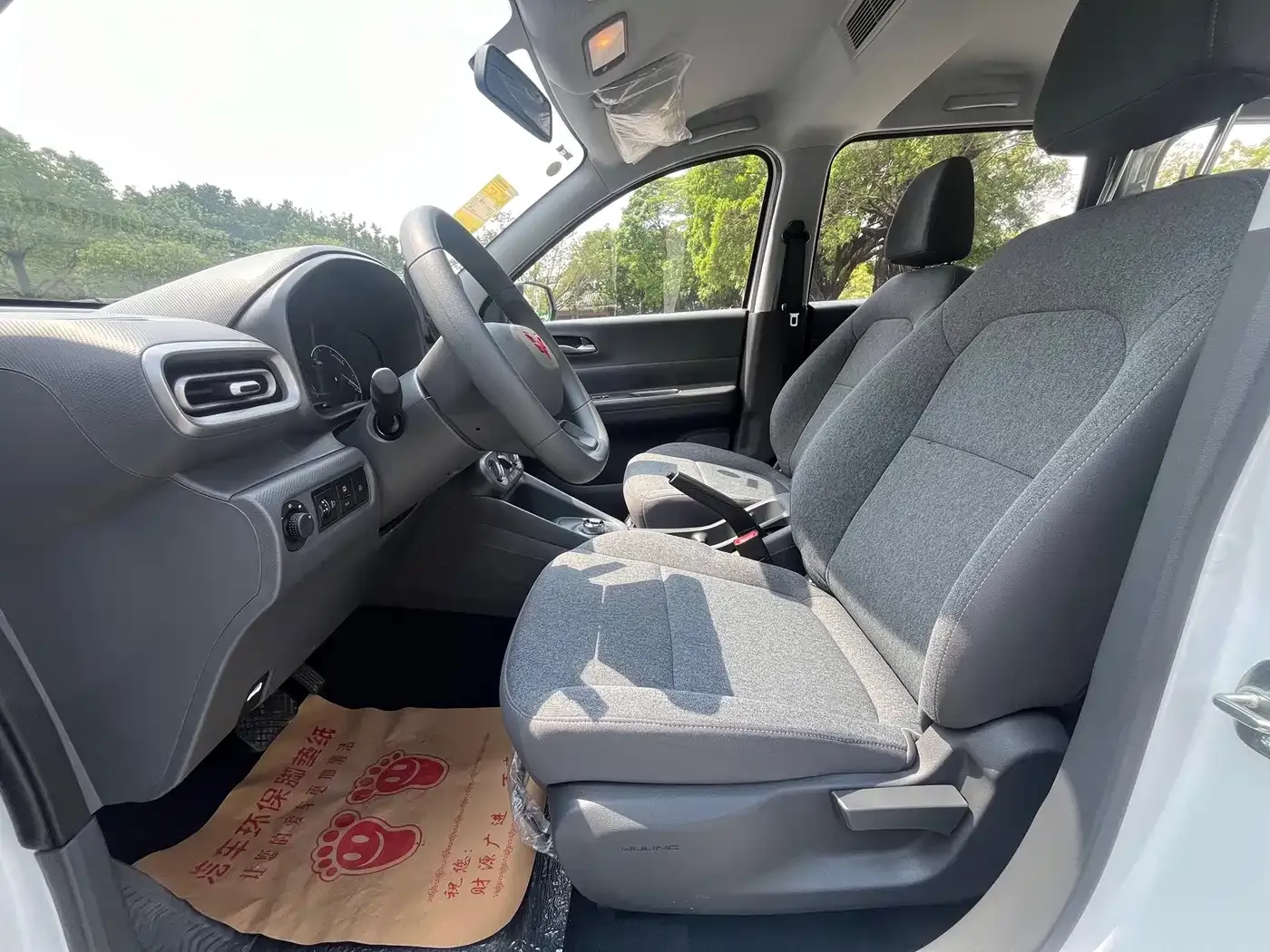 Wuling Motors Wuling Hongguang New Energy Model Range Extender Hybrid 50KM Standard 2025 — фото 4